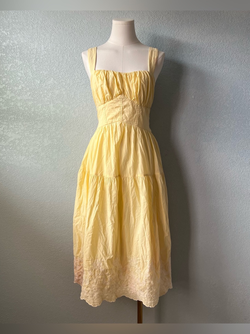 Trixxi Los Angeles Yellow Lace Midi Dress Size L Open Back Cottagecore